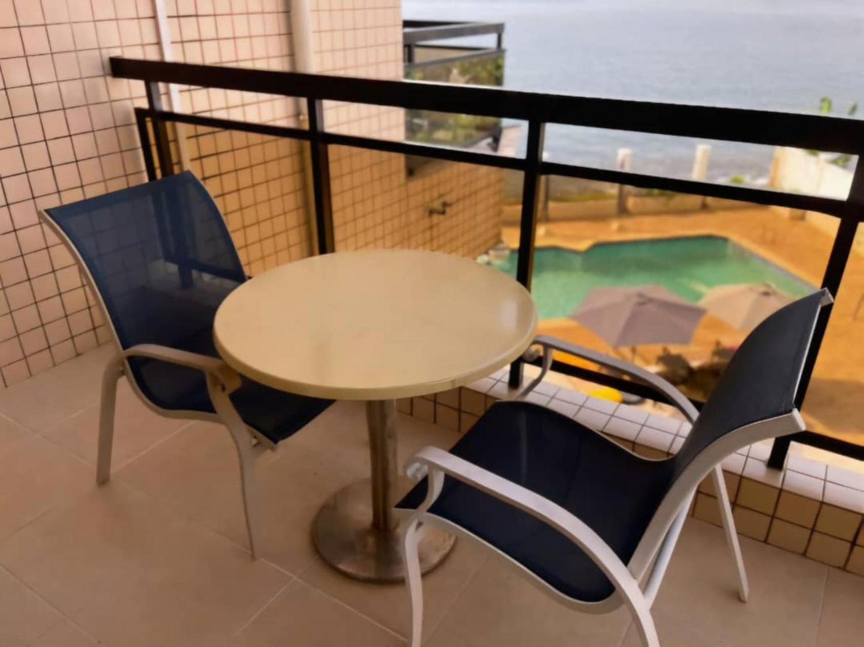 Hotel Barmoi Freetown Buitenkant foto